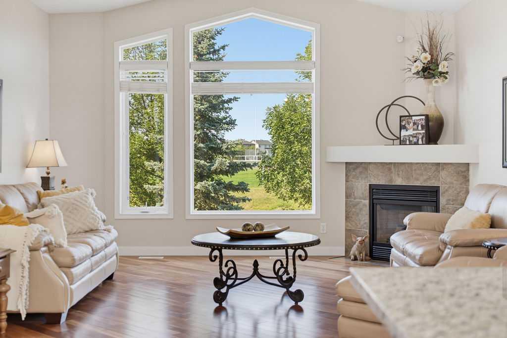 Picture for 111 Invermere Close 