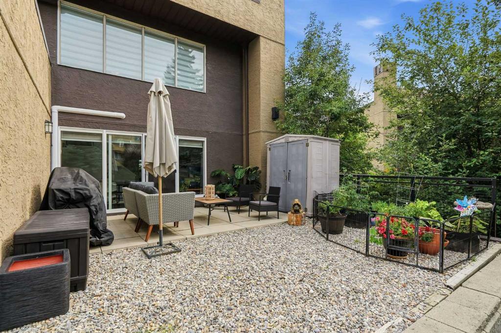 Picture for 7, 219 Village Terrace SW