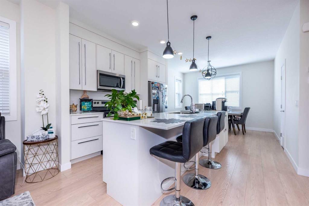 Picture for 412, 30 Cornerstone Manor NE