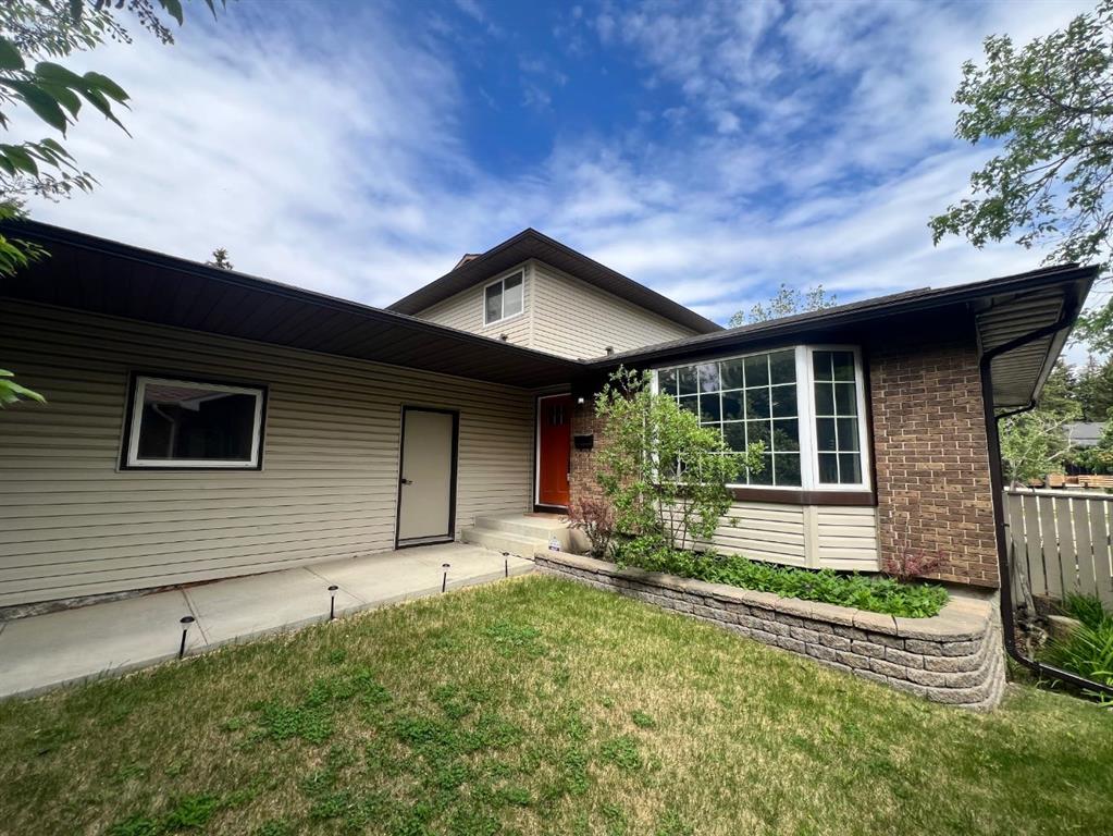 Picture for 436 Ranchridge Bay NW