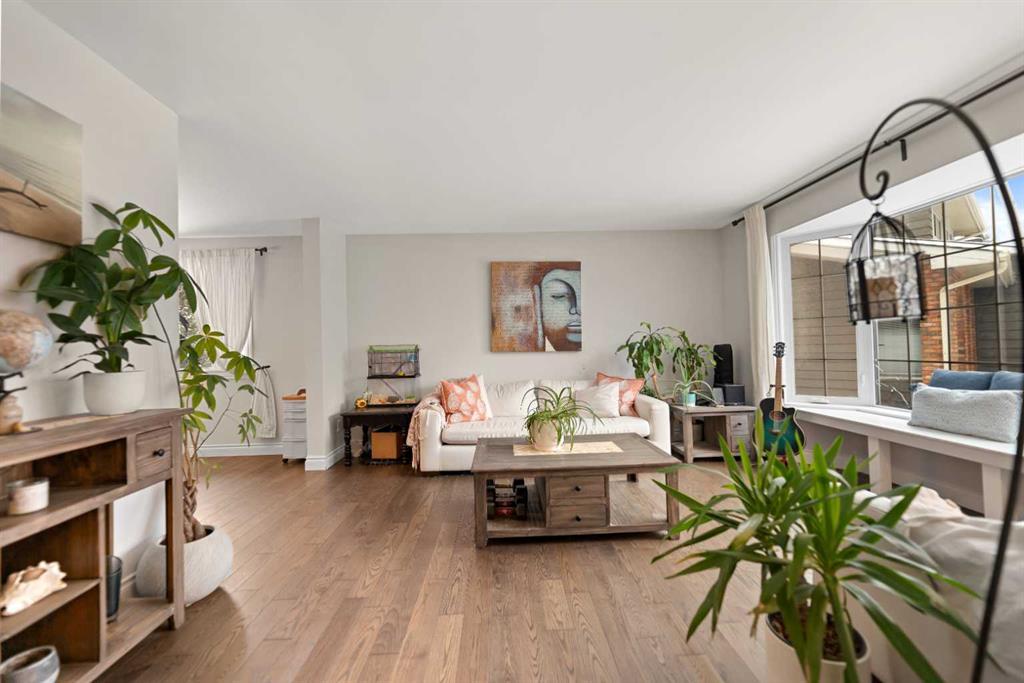 Picture for 436 Ranchridge Bay NW