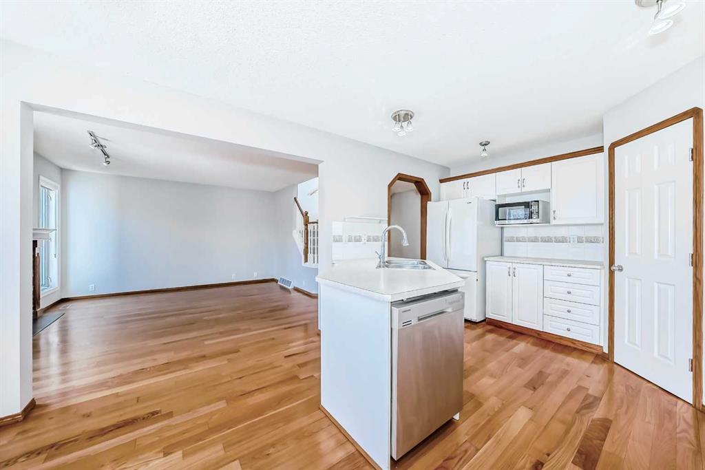 Picture for 128 Harvest Park Road NE