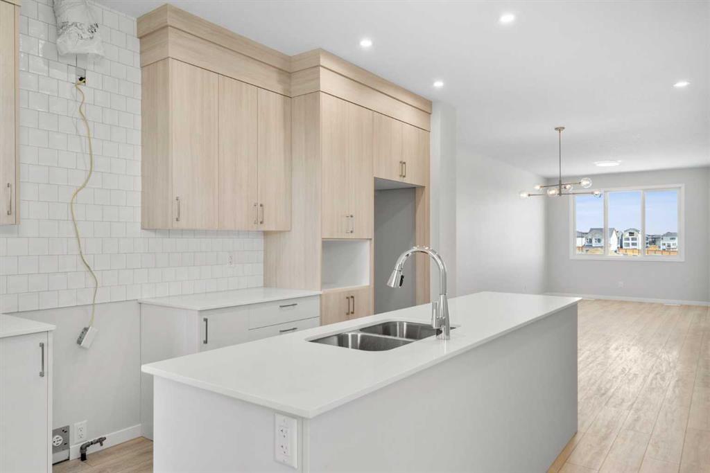 Picture for 19712 40 Street SE