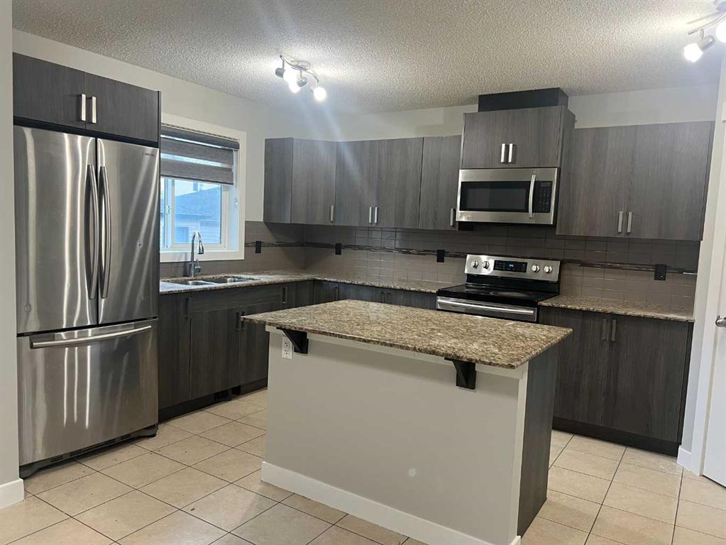 Picture for 222 Skyview Ranch Boulevard NE