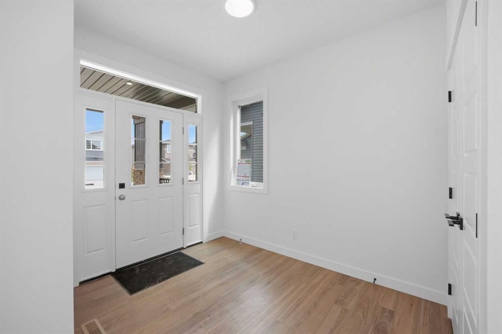 Picture for 265 Dawson Wharf Crescent E