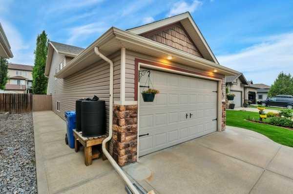 Picture for 52 Irving Crescent 