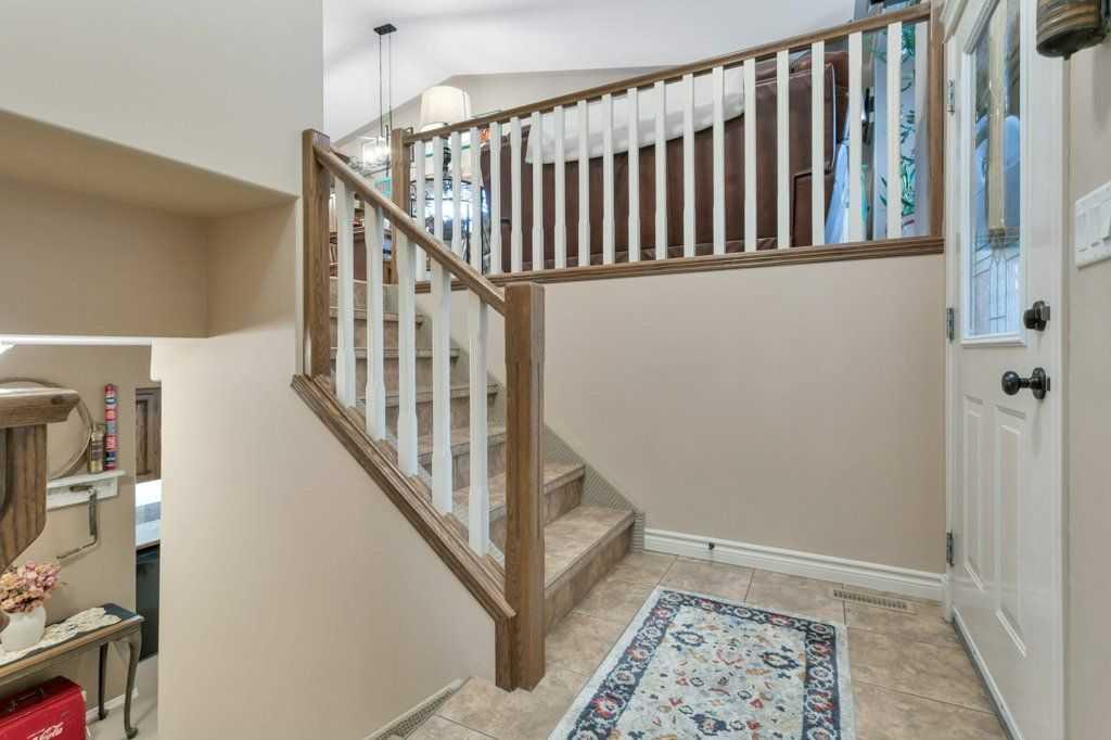 Picture for 52 Irving Crescent 