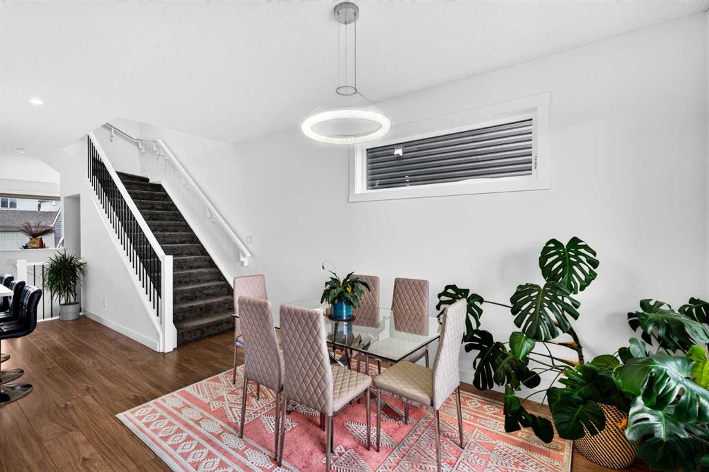 Picture for 227 Chinook Gate Boulevard SW