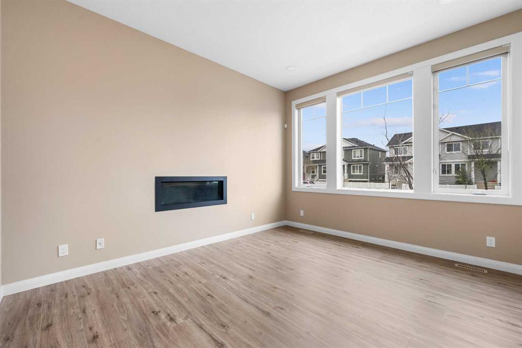 Picture for 53 Redstone Avenue NE