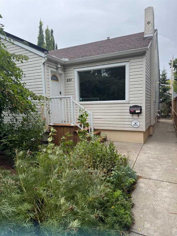 Picture for 229 11 Avenue NE