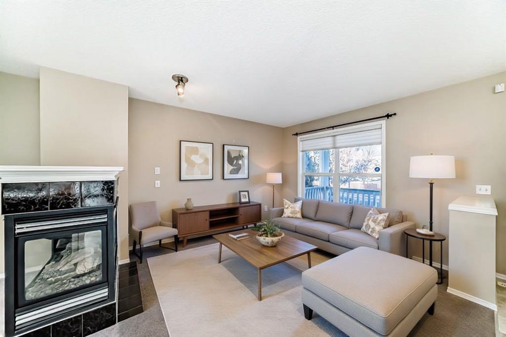 Picture for 240 Prestwick Way SE