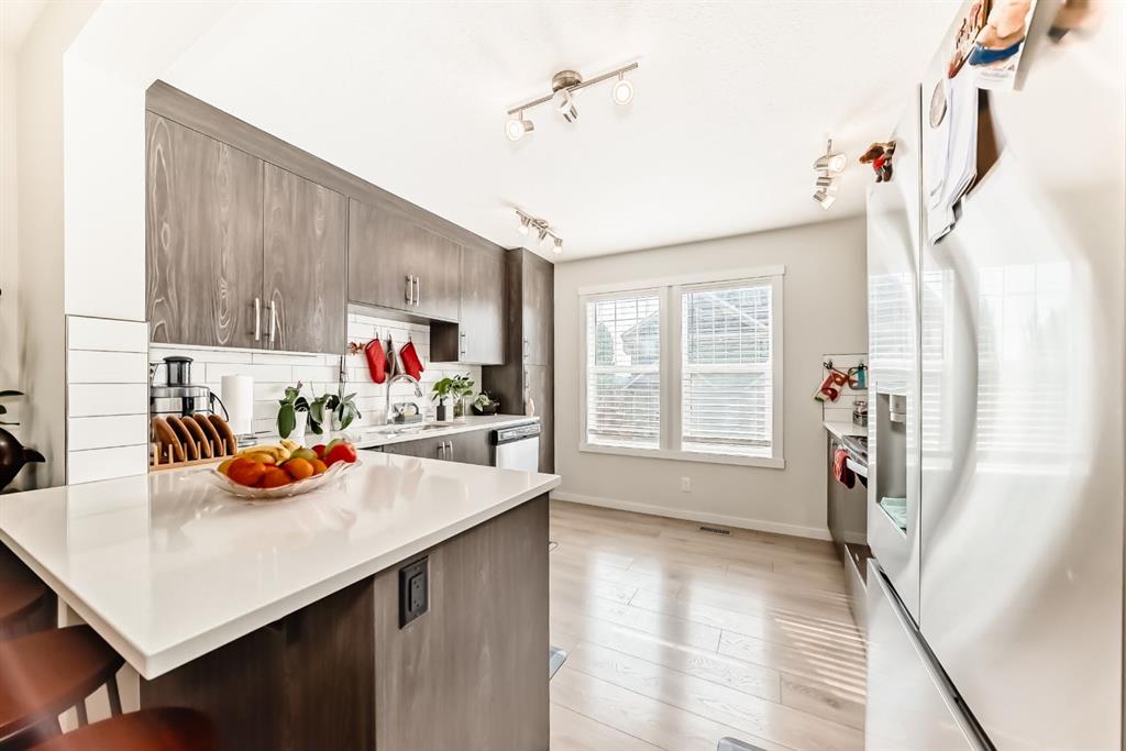 Picture for 206 Cranbrook Square SE