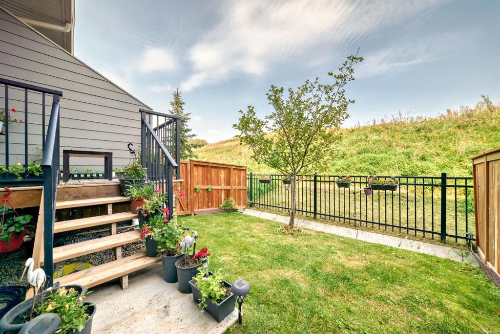 Picture for 206 Cranbrook Square SE