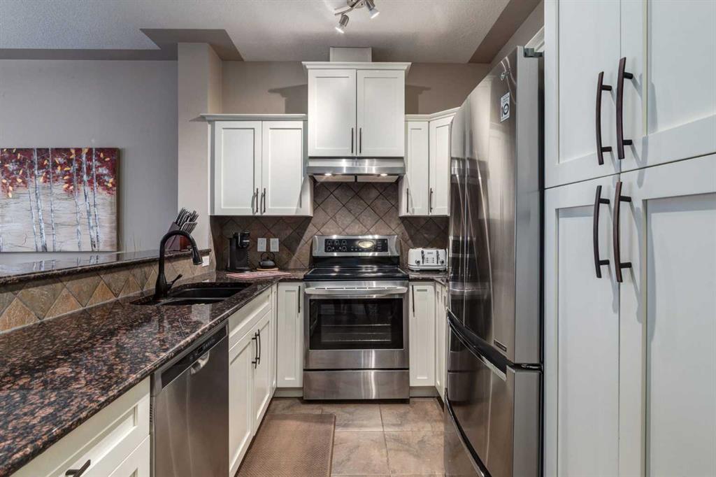 Picture for 502, 30 Discovery Ridge Close SW