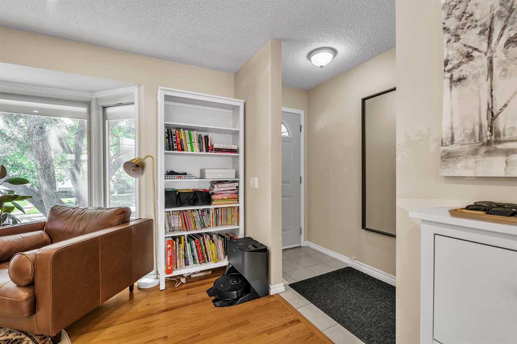 Picture for 474 78 Avenue NE