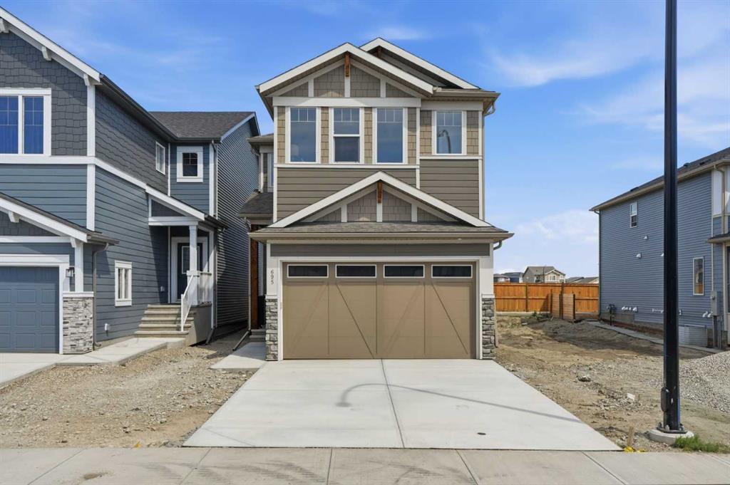 Picture for 695 Buffaloberry Manor SE