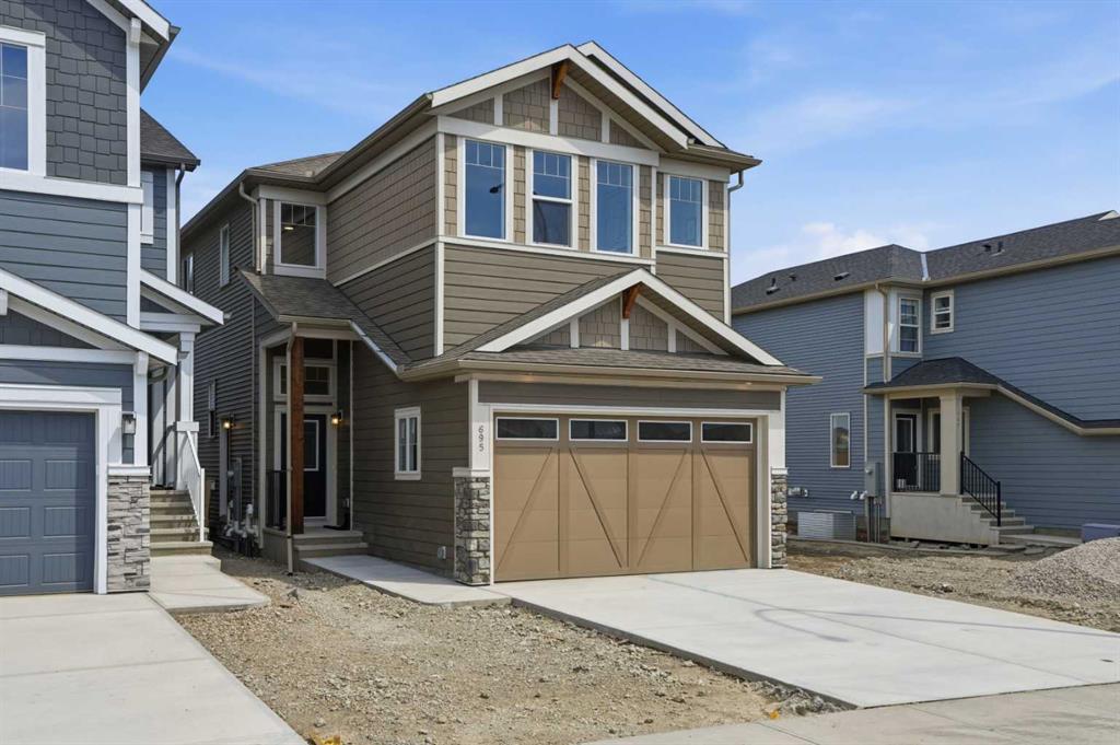 Picture for 695 Buffaloberry Manor SE