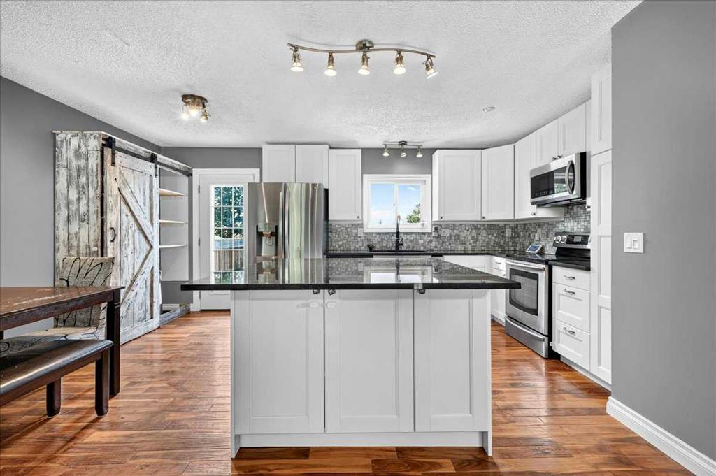 Picture for 81 Ashwood Road SE