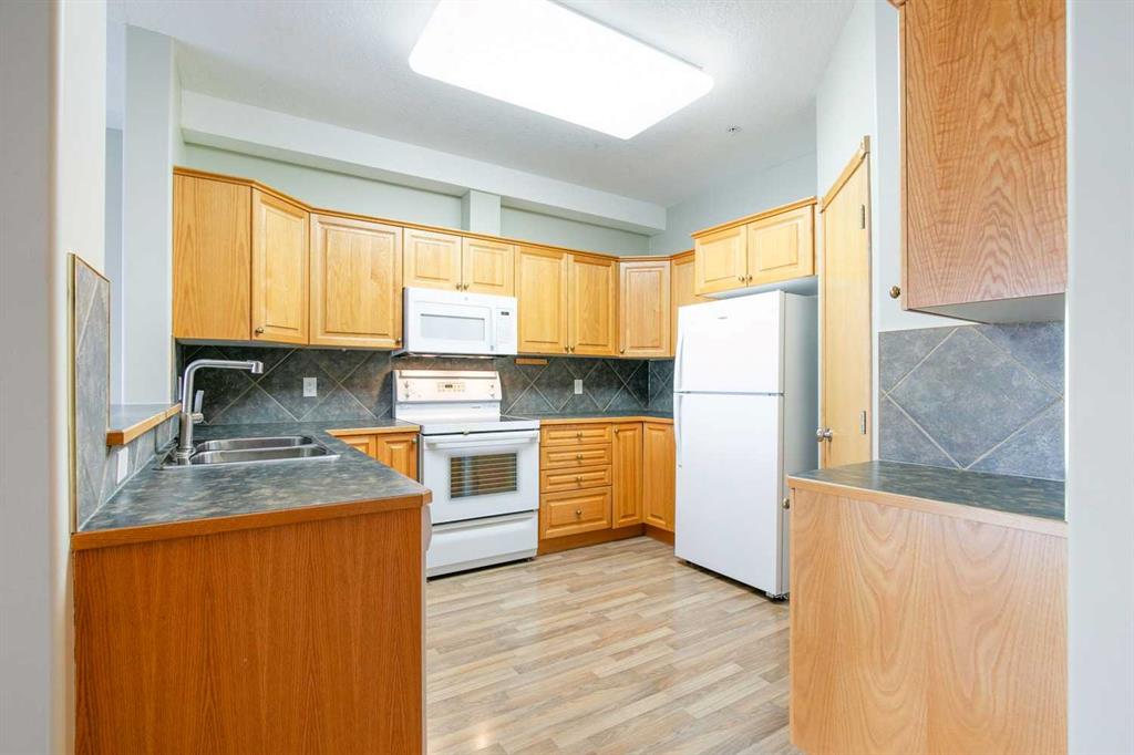 Picture for 1207, 151 Country Village Road NE