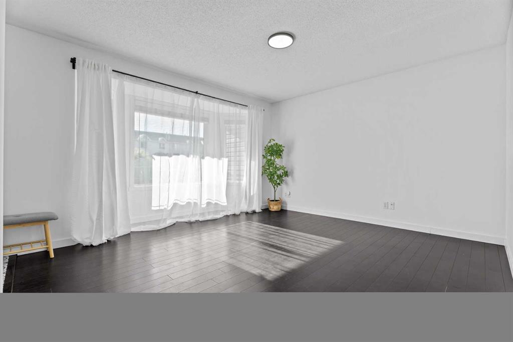 Picture for 122, 950 Arbour Lake Road NW