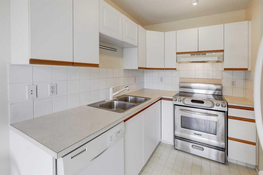 Picture for 57 SANDPIPER Lane NW