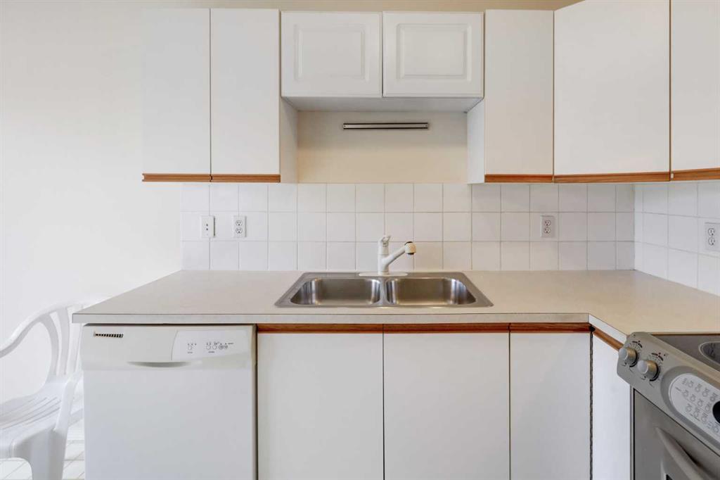 Picture for 57 SANDPIPER Lane NW