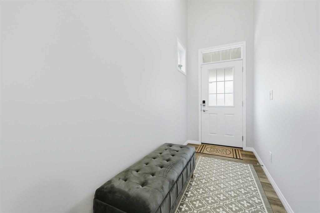 Picture for 102 Yorkville Green SW