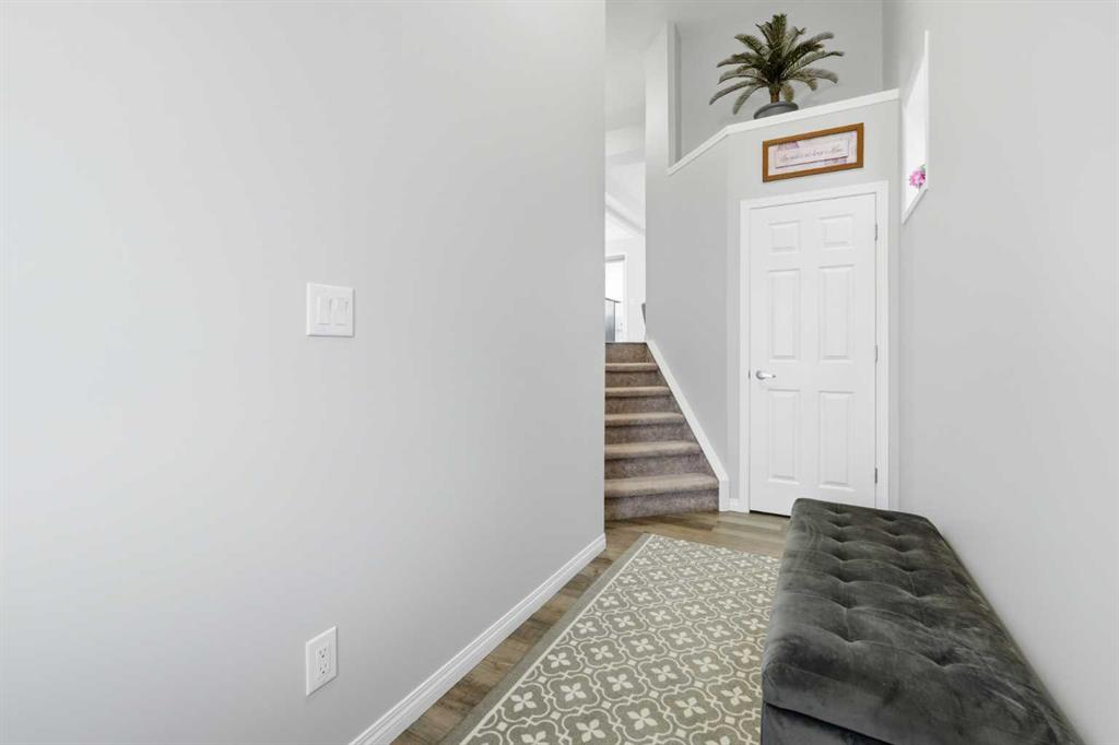 Picture for 102 Yorkville Green SW