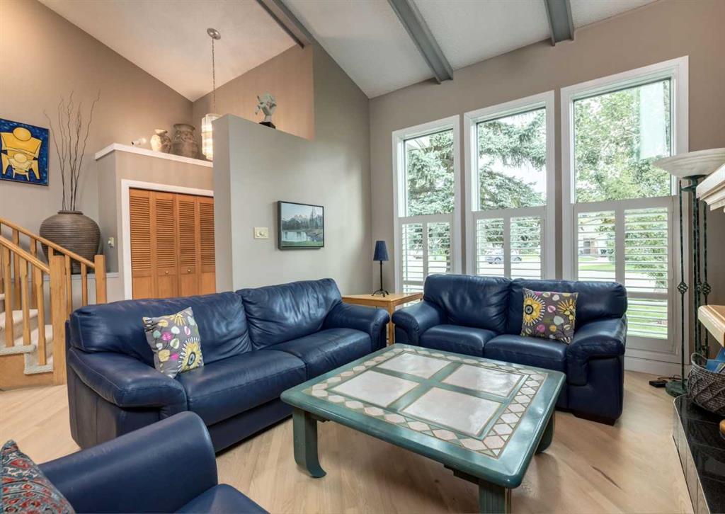 Picture for 111 Hawksbrow Drive NW