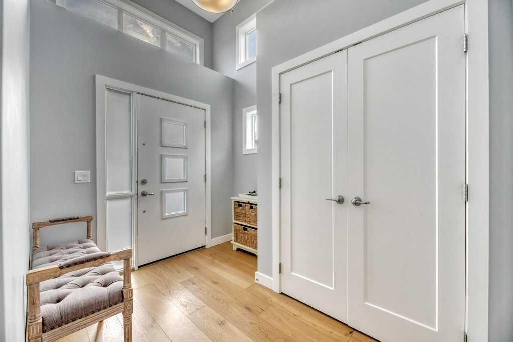 Picture for 32 Walden Place SE