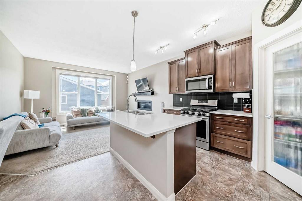 Picture for 176 Evanspark Gardens 