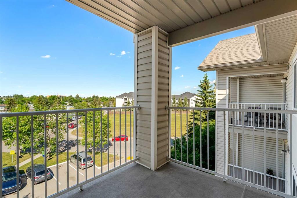 Picture for 425, 1717 60 Street SE