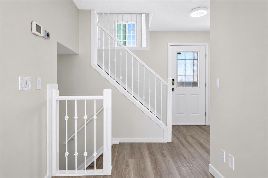 Picture for 133 Martinvalley Crescent NE