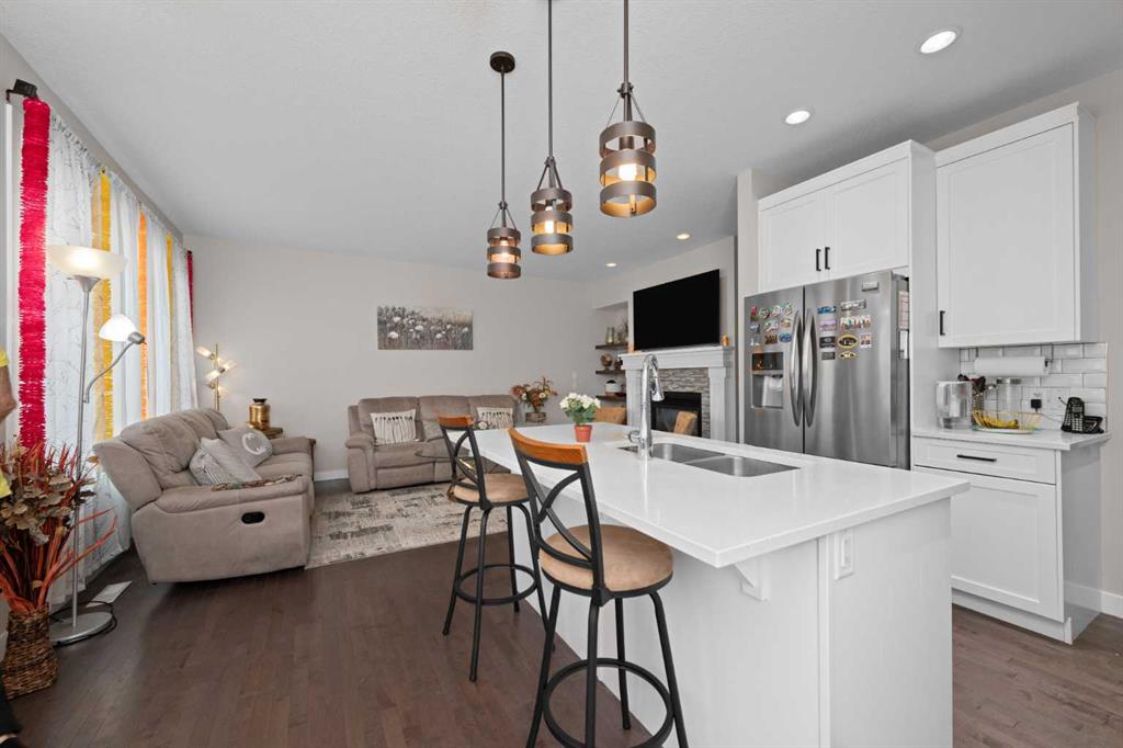 Picture for 62 Redstone Mews NE