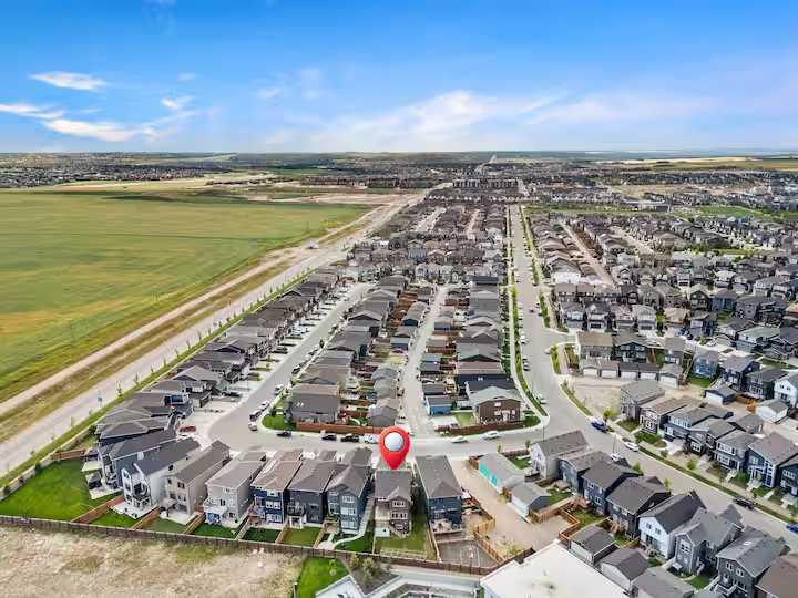 Picture for 180 Howse Crescent NE
