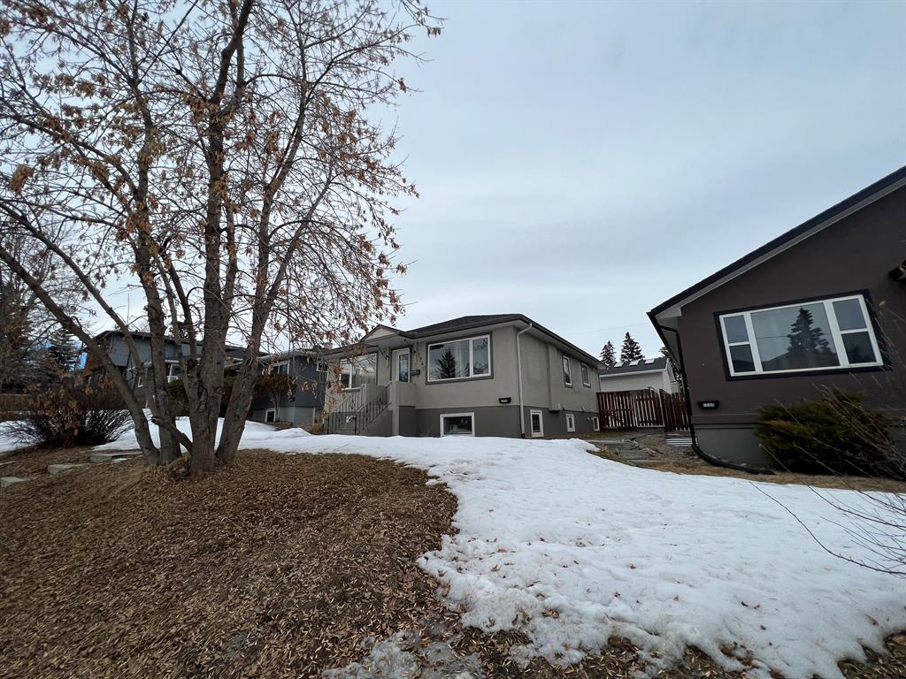 Picture for 1920 to 1948 26 Avenue SW