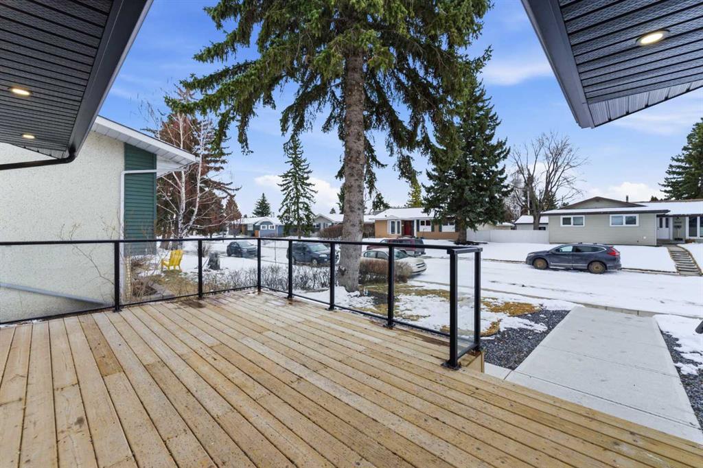 Picture for 10327 Wapiti Drive SE