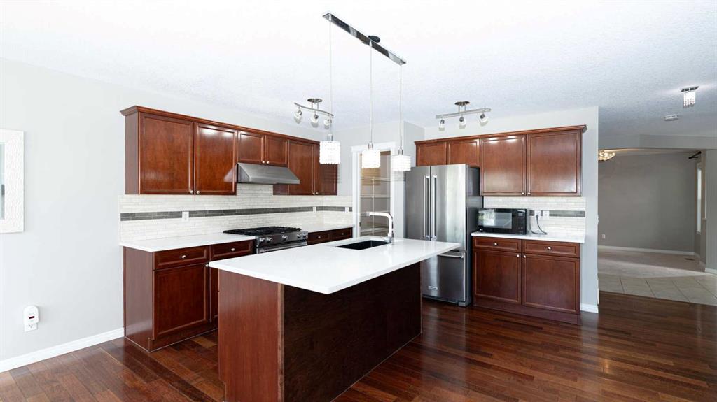 Picture for 247 Taralake Way NE
