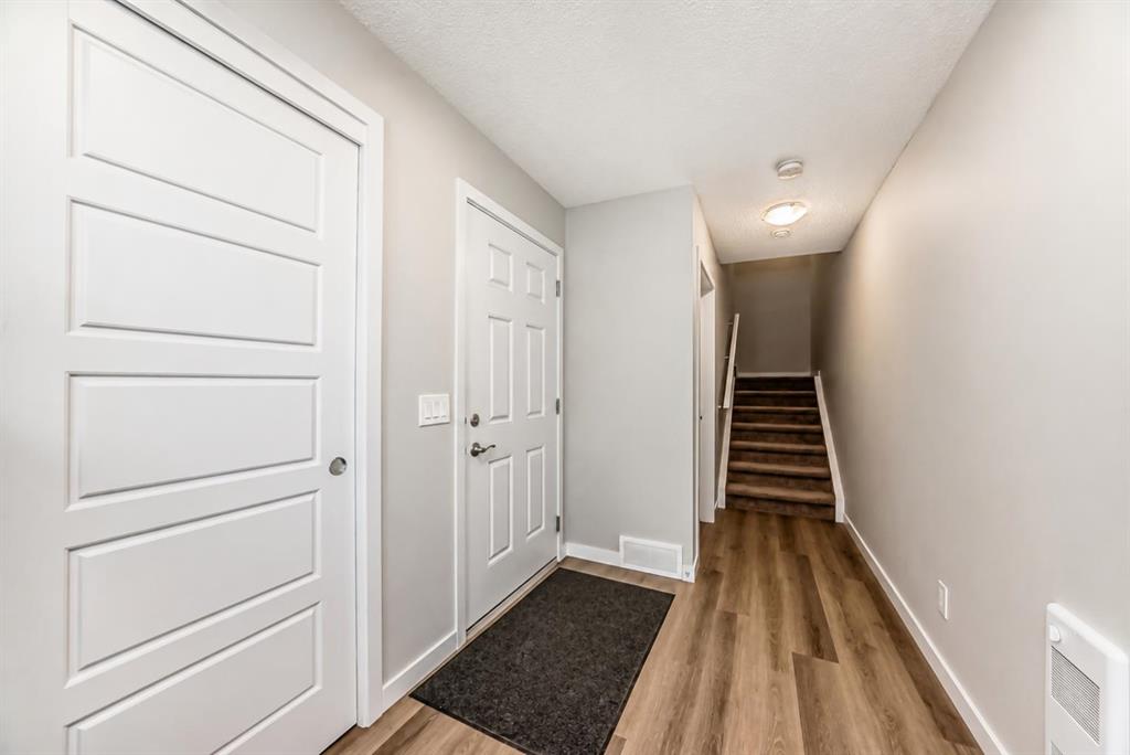 Picture for 806, 32 Red Embers Parade NE
