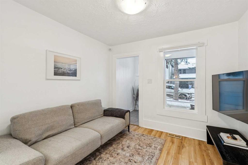 Picture for 2514 16A Street SW