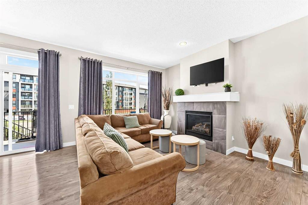 Picture for 47 SAGE BLUFF Mews NW