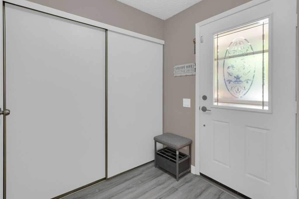 Picture for 20 Midpark Gardens SE