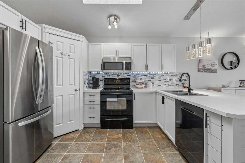 Picture for 2046 New Brighton Gardens SE