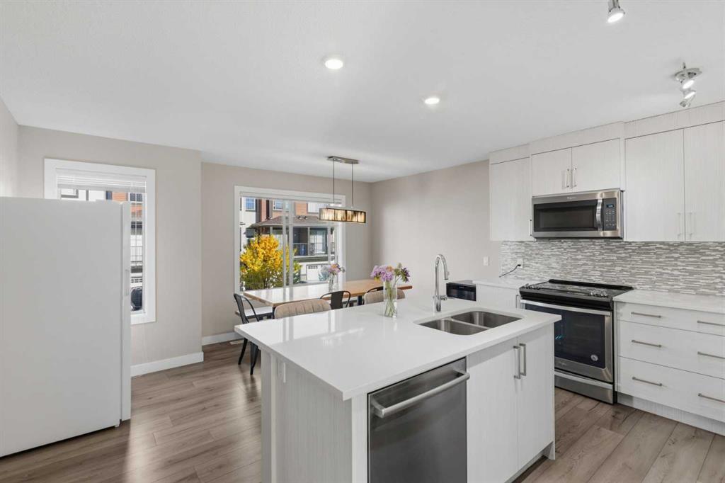 Picture for 530 Sage Hill Grove NW