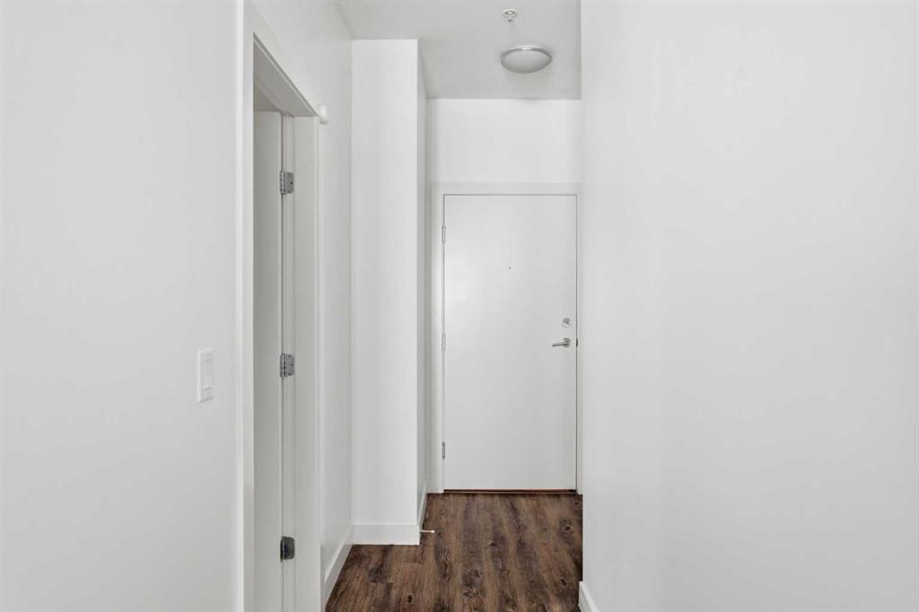 Picture for 209, 1720 10 Street SW