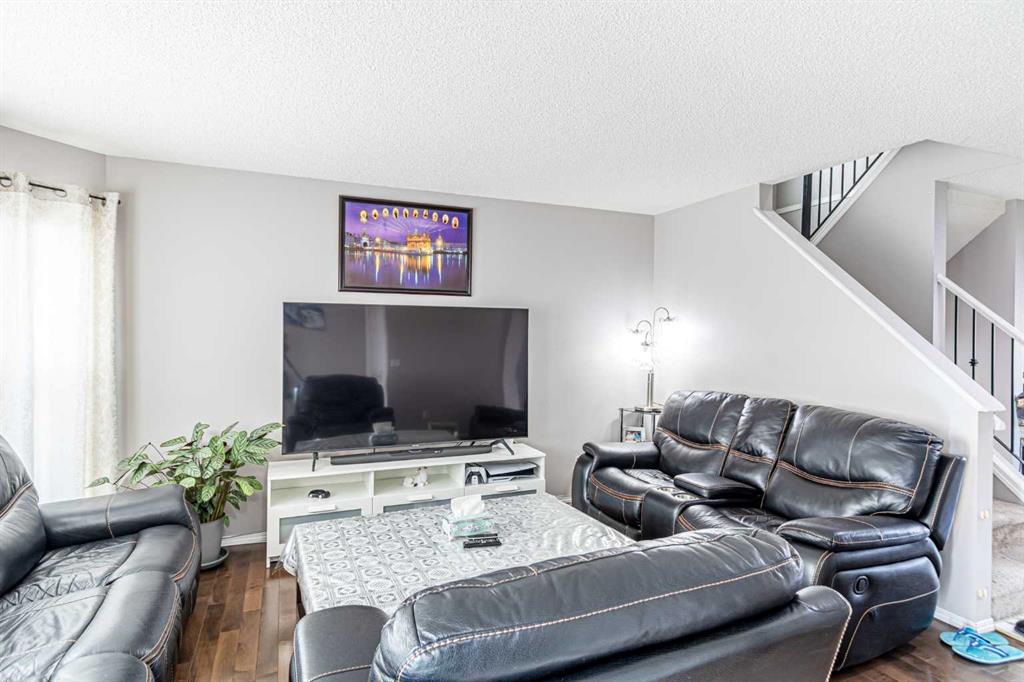 Picture for 340 Taradale Drive NE