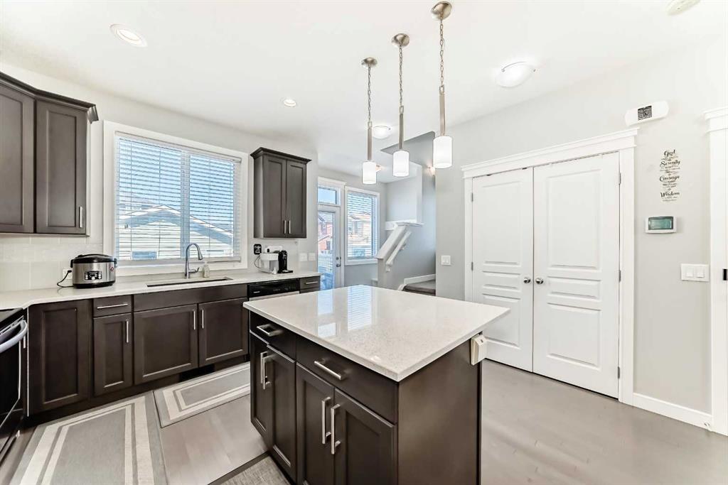 Picture for 392 Redstone Drive NE