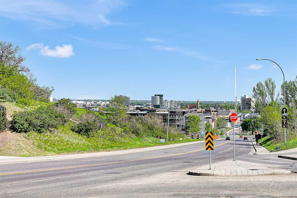 Picture for 107, 611 Edmonton Trail NE