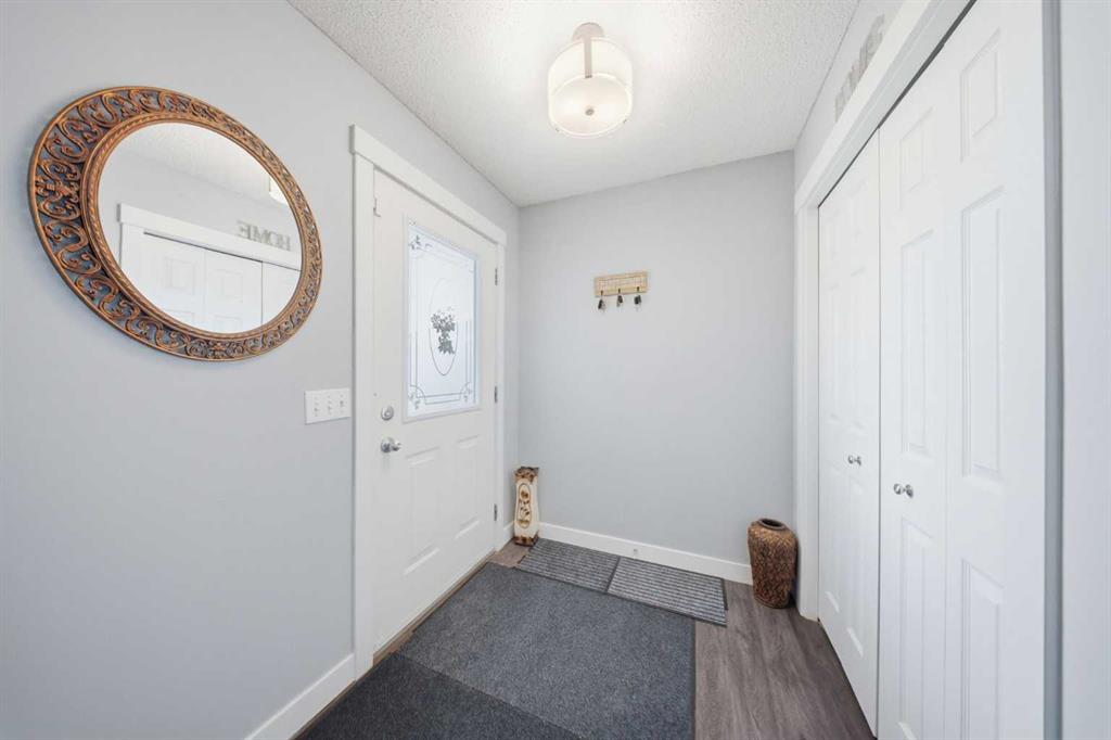 Picture for 19 MARTHA'S MEADOW Close 