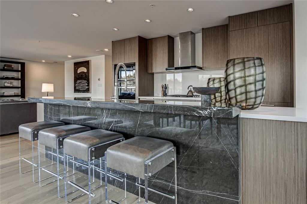 Picture for 501, 128 Waterfront Court SW